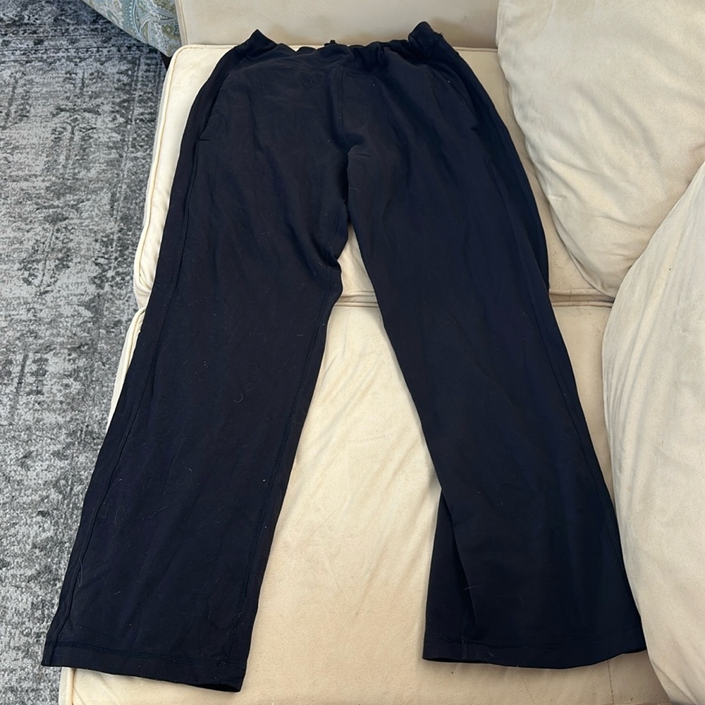 Lululemon men’s joggers -black, knit